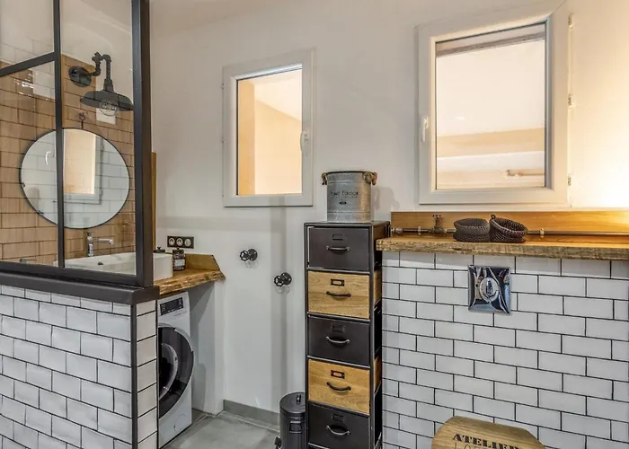 L'amiraute By Interhome Lejlighed Hyères